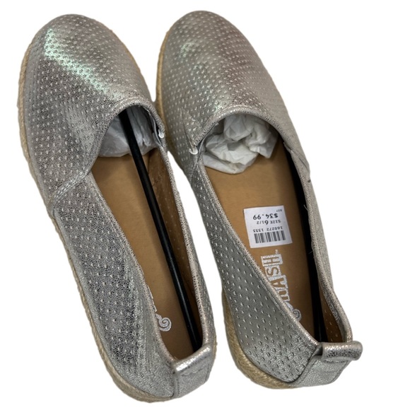 Brash espadrilles silver metallic NWT women’s size 6 1/2 - Picture 3 of 9